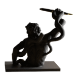 Laocoön Pen Holder – Artistic Premium Desk Gift for Corporate Clients | Custom Logo Office Gift - Image 3