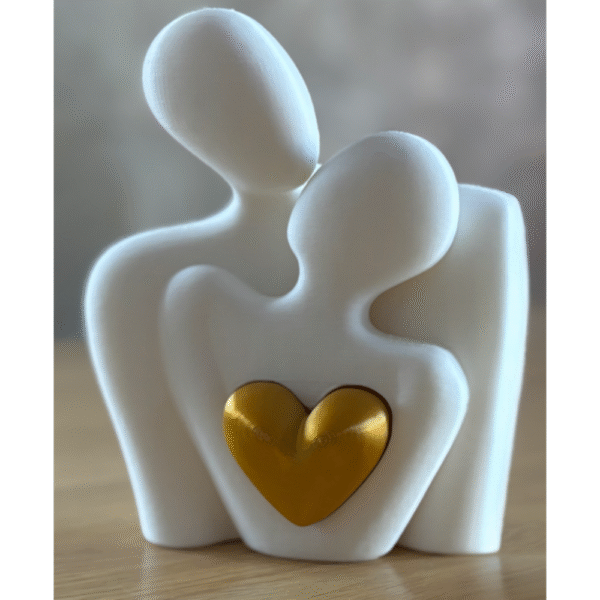 Couple Statue in Love with Heart | Romantic Home Decor Showpiece | Tabletop Figurine for Office Desk & Corporate Gifting 3D Printed