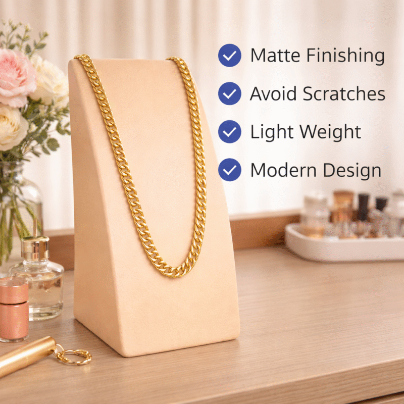 Modern mannequin neckalce