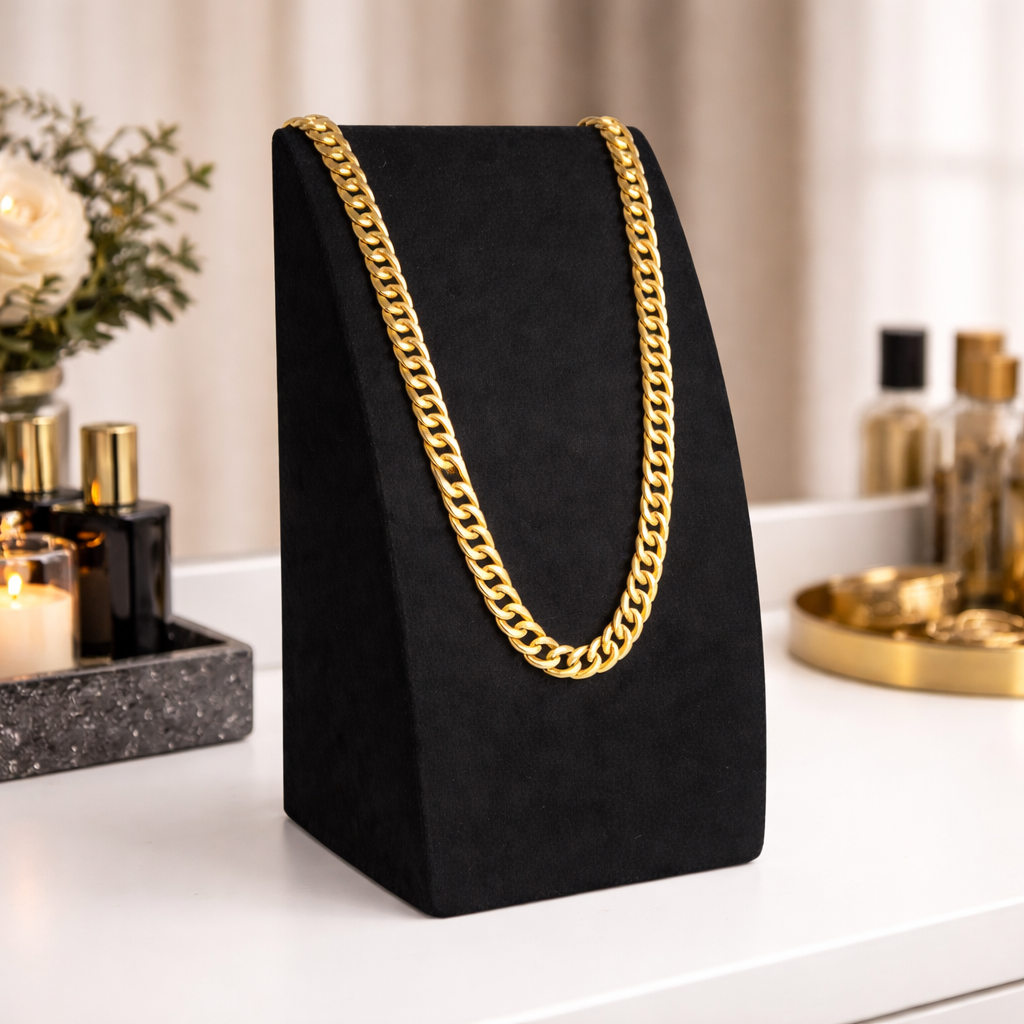 Modern mannequin neckalce Modern mannequin neckalce